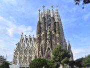Besøg i Sagrada Familia – Gaudis ufærdige katedral